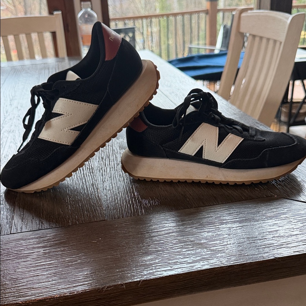 New Balance237  Black White Sneakers with Brown Heel Accent